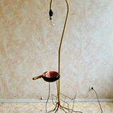 Lampadaire vintage en laiton, porte-revue et cendrier