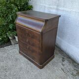 Ancien cabinet de toilette, commode