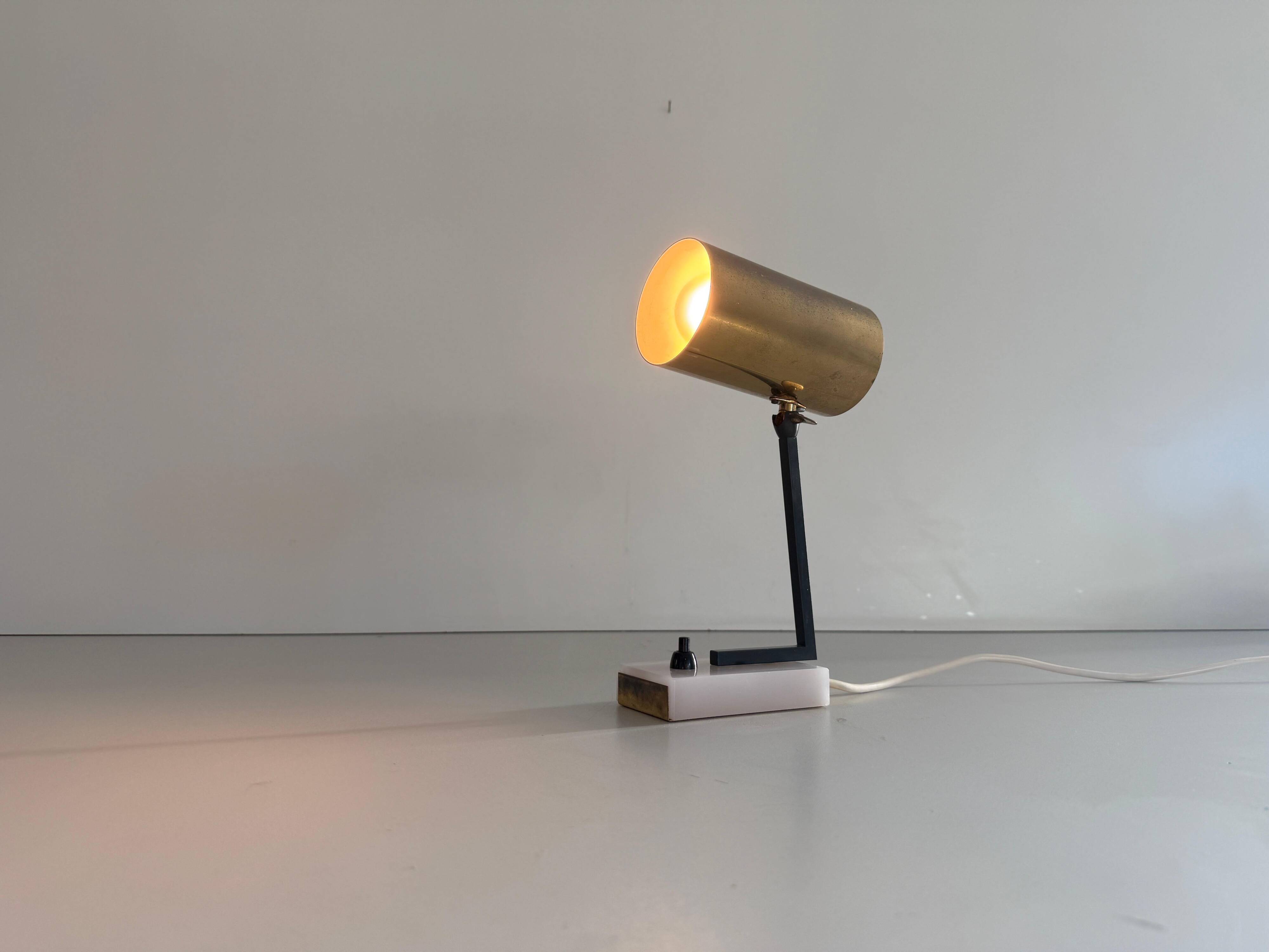 Lampe de bureau minimaliste à tête en laiton et base en marbre, années 1960, Allemagne