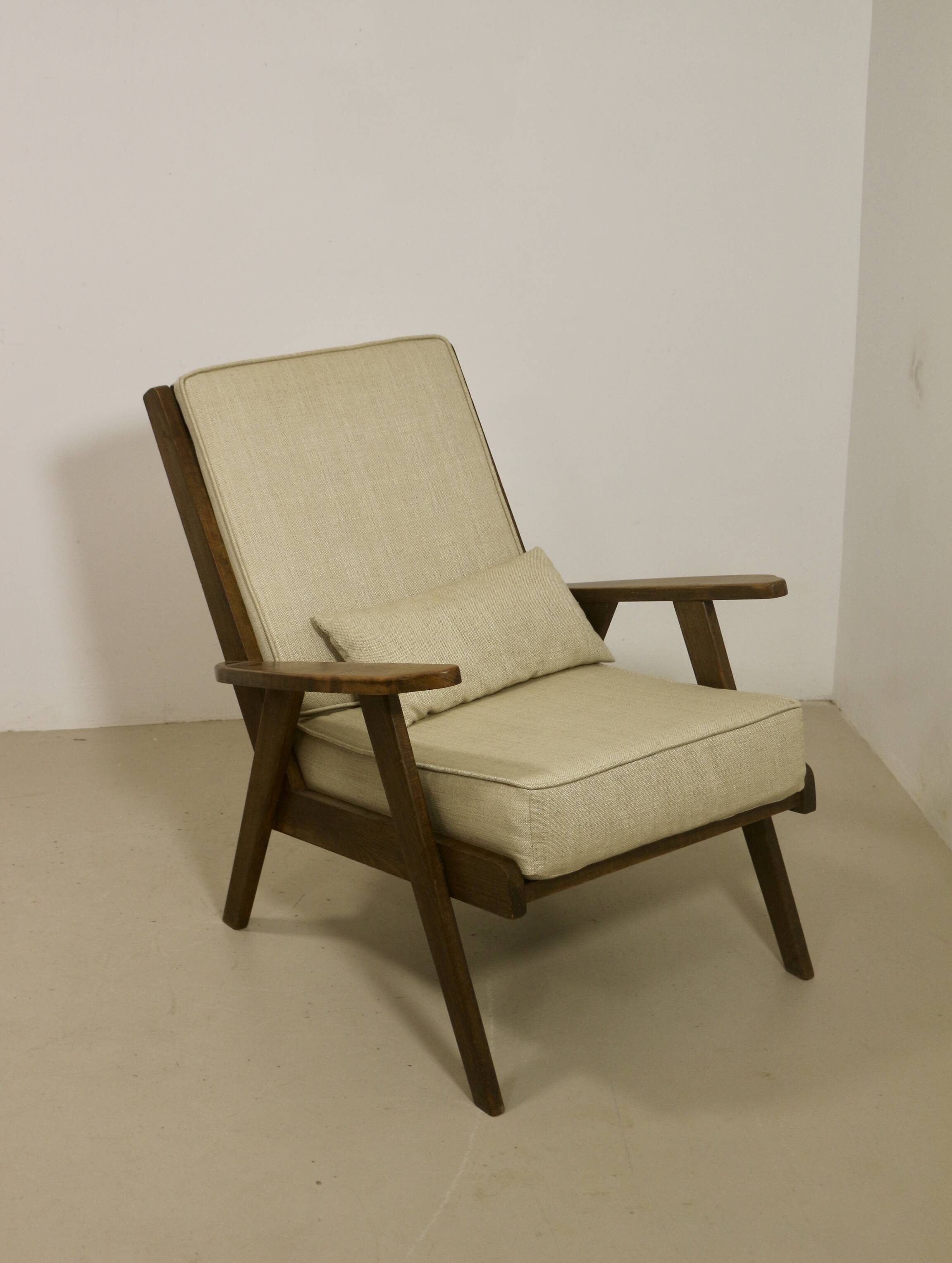 Fauteuil période reconstruction 1950