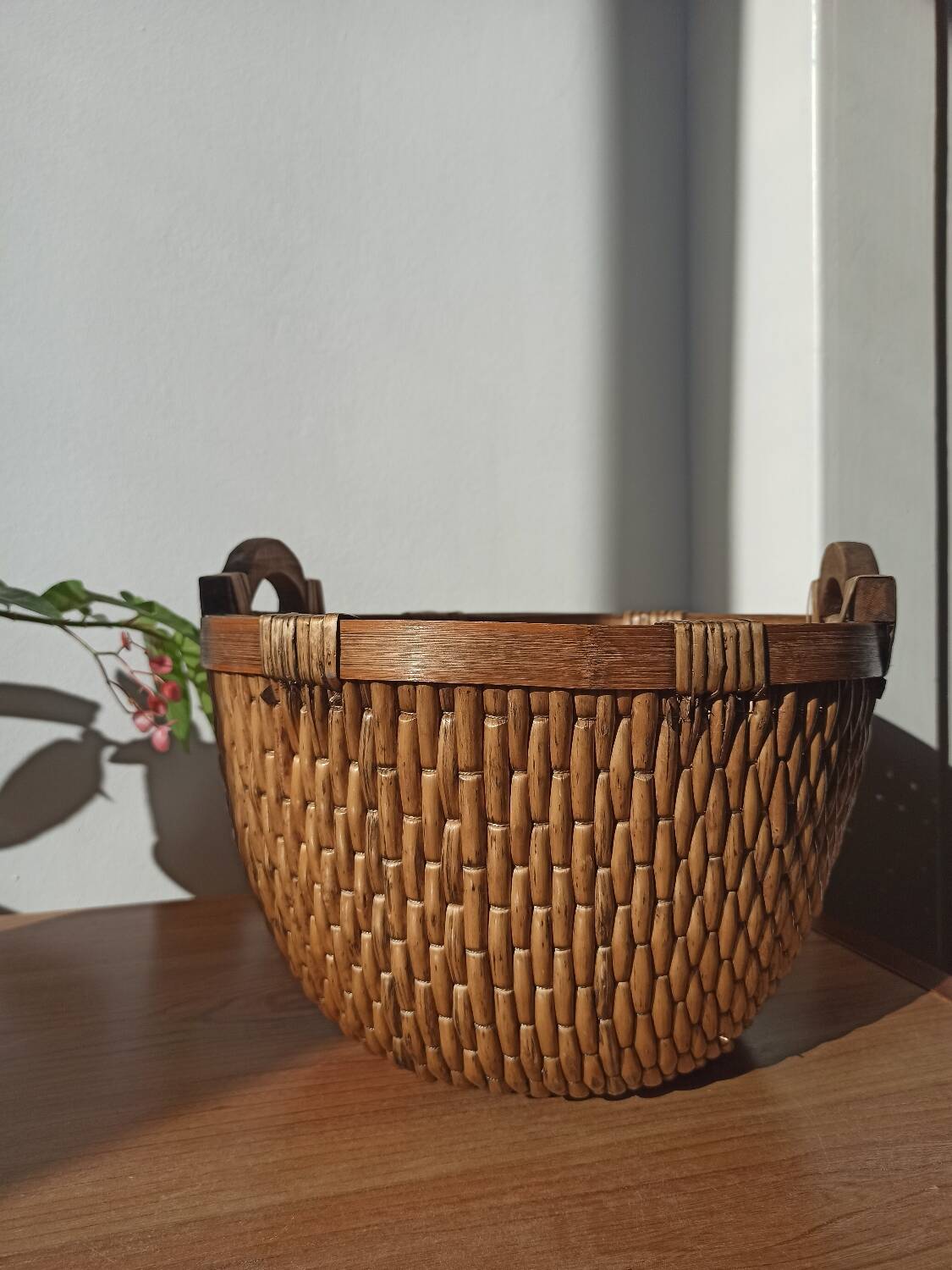Vintage woven rattan basket - Traditional Asian wickerwork
