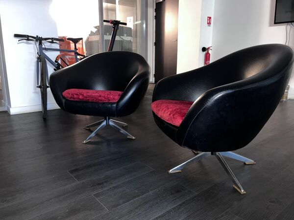 Paire de fauteuils Egg 1960 skai noir