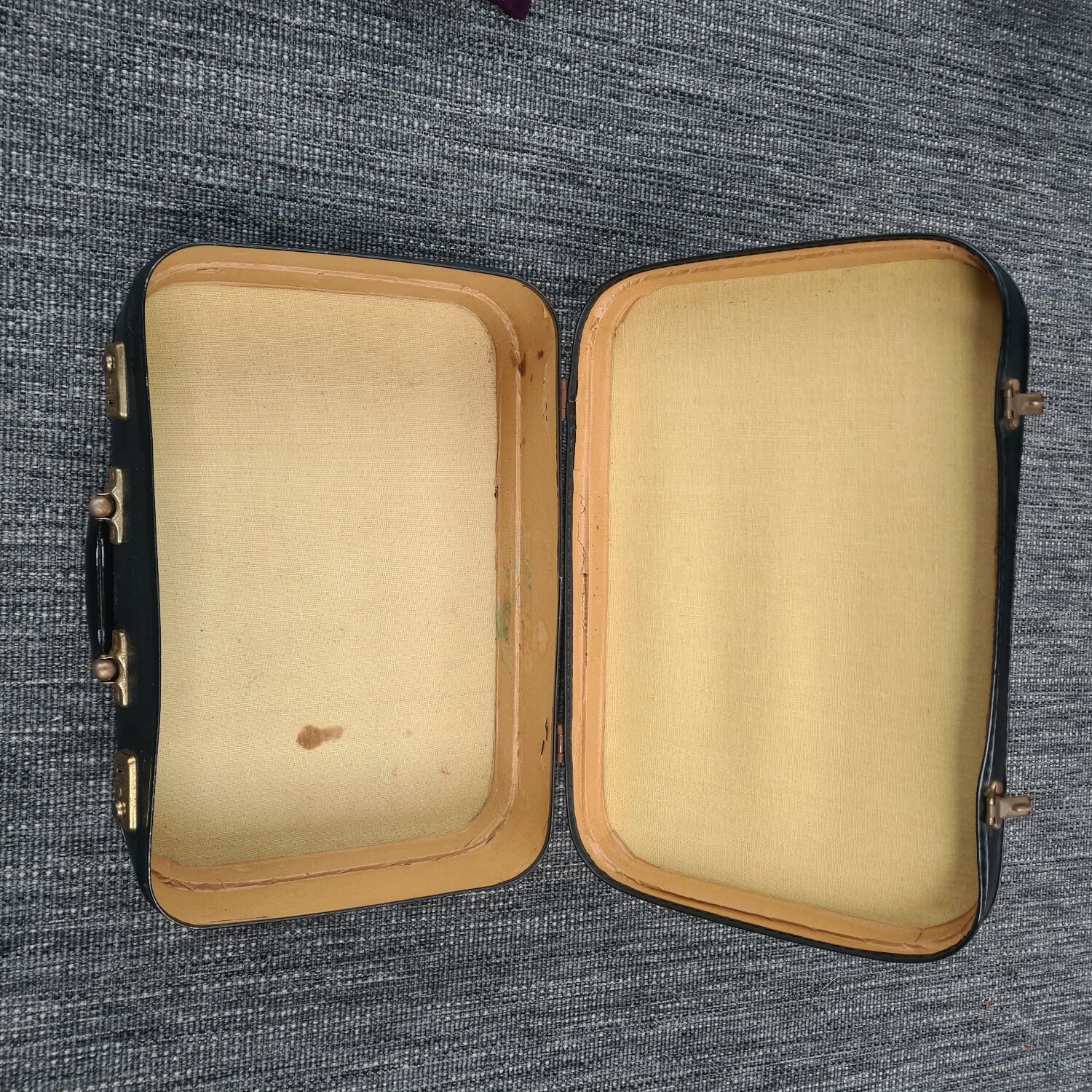 Brown leather suitcase: Europa Match