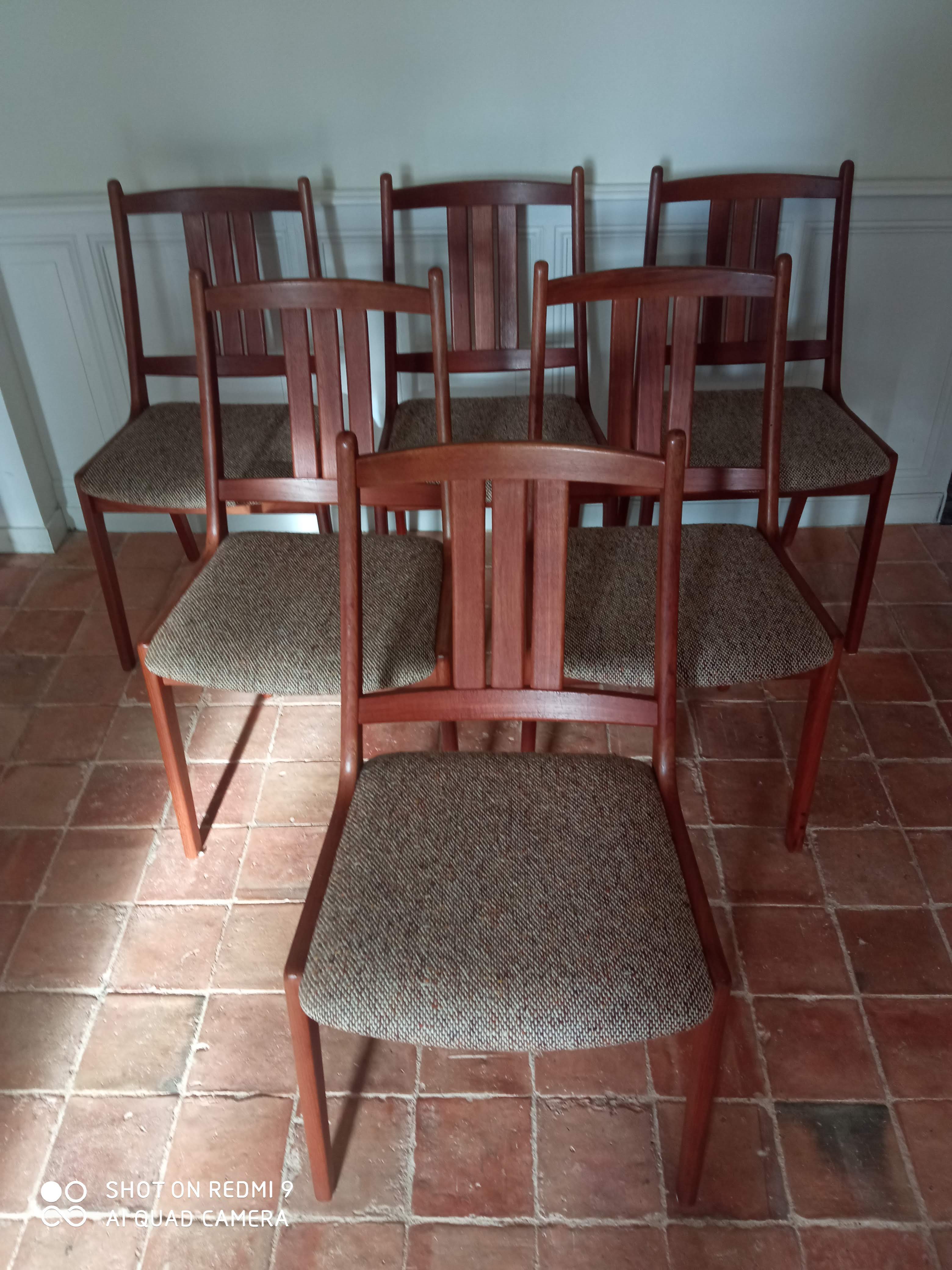 6 KS möbler chairs in teak and wool Kvadrat 60s