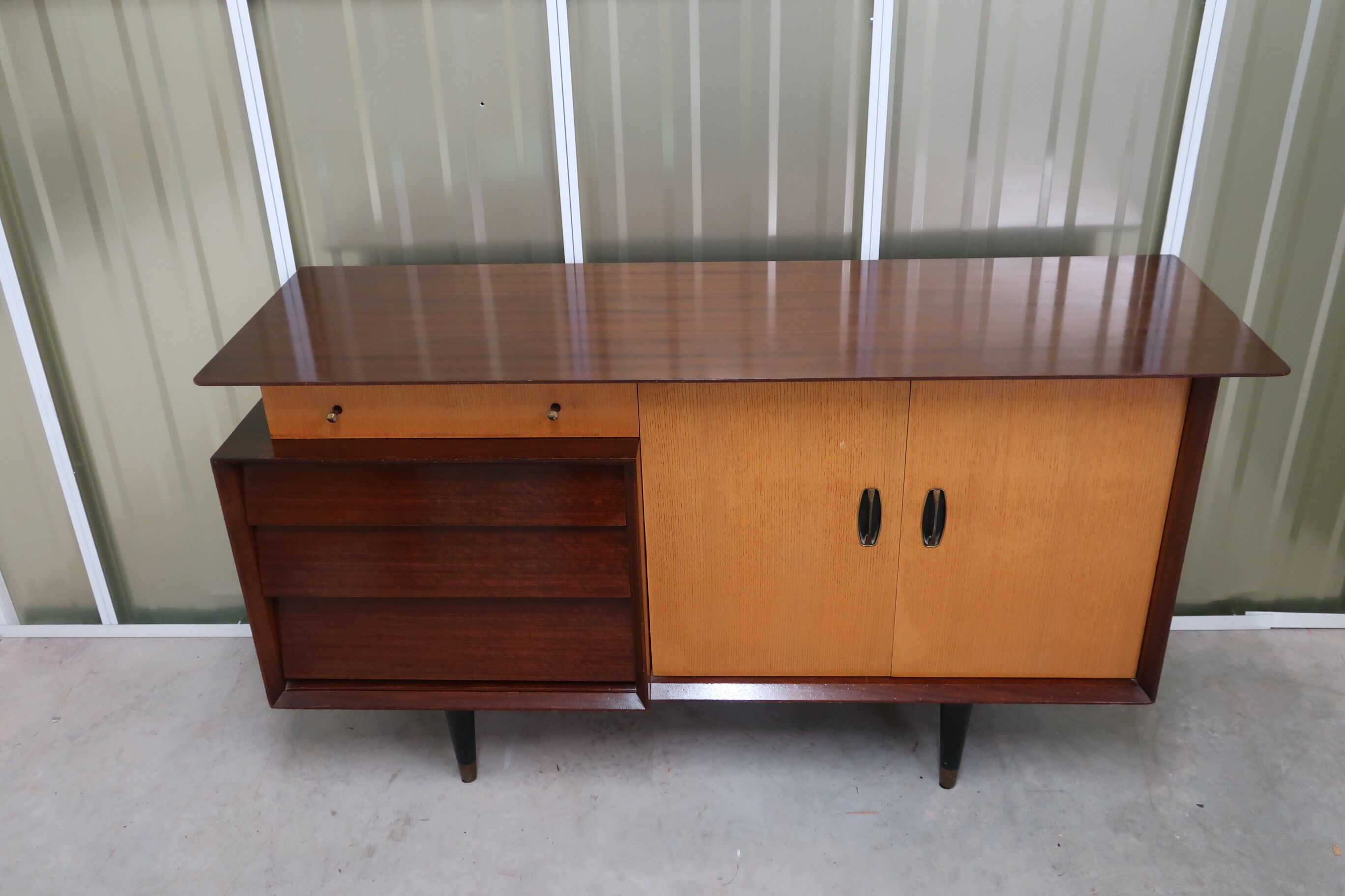 Teak thread of the 60s