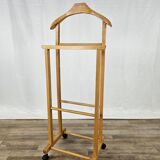 Light valet stand in beech