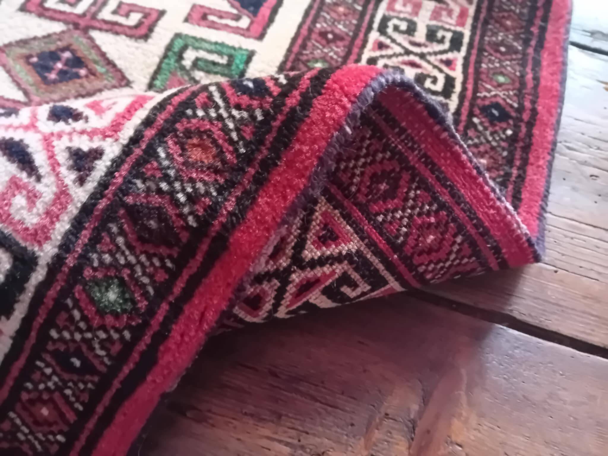 Handmade Persian Beluch rug 80x60cm