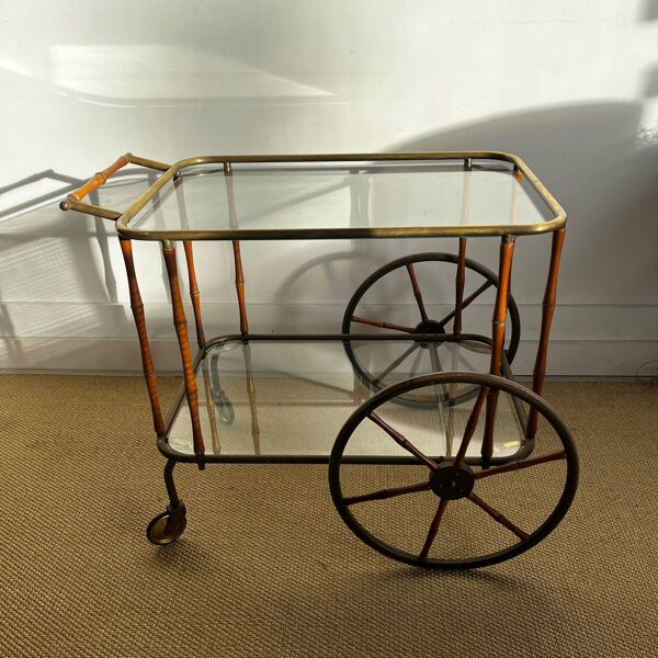 Chariot de bar desserte en faux bambou attribué à Maison Jansen.