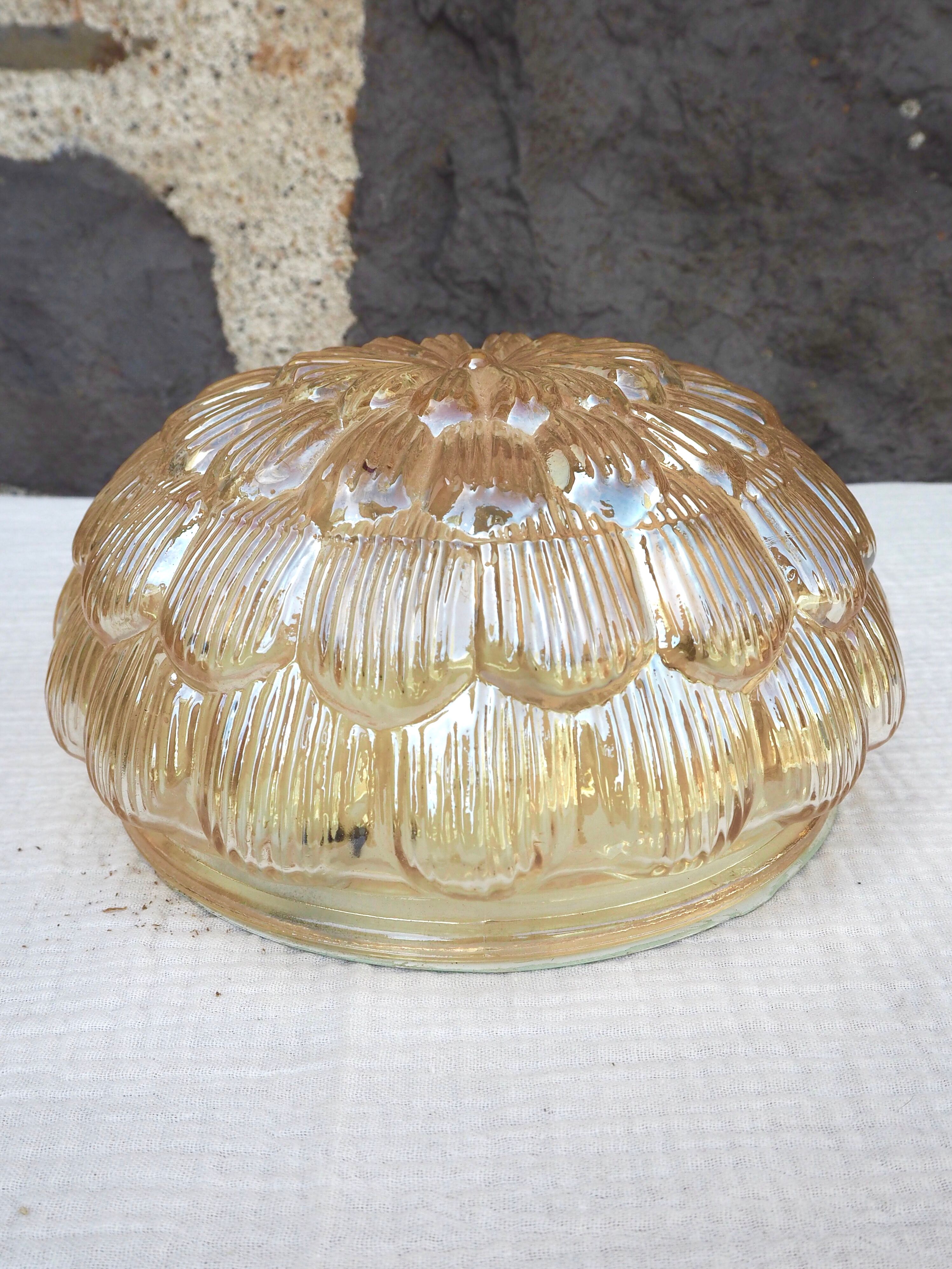 Apricot-colored flower ceiling lamp