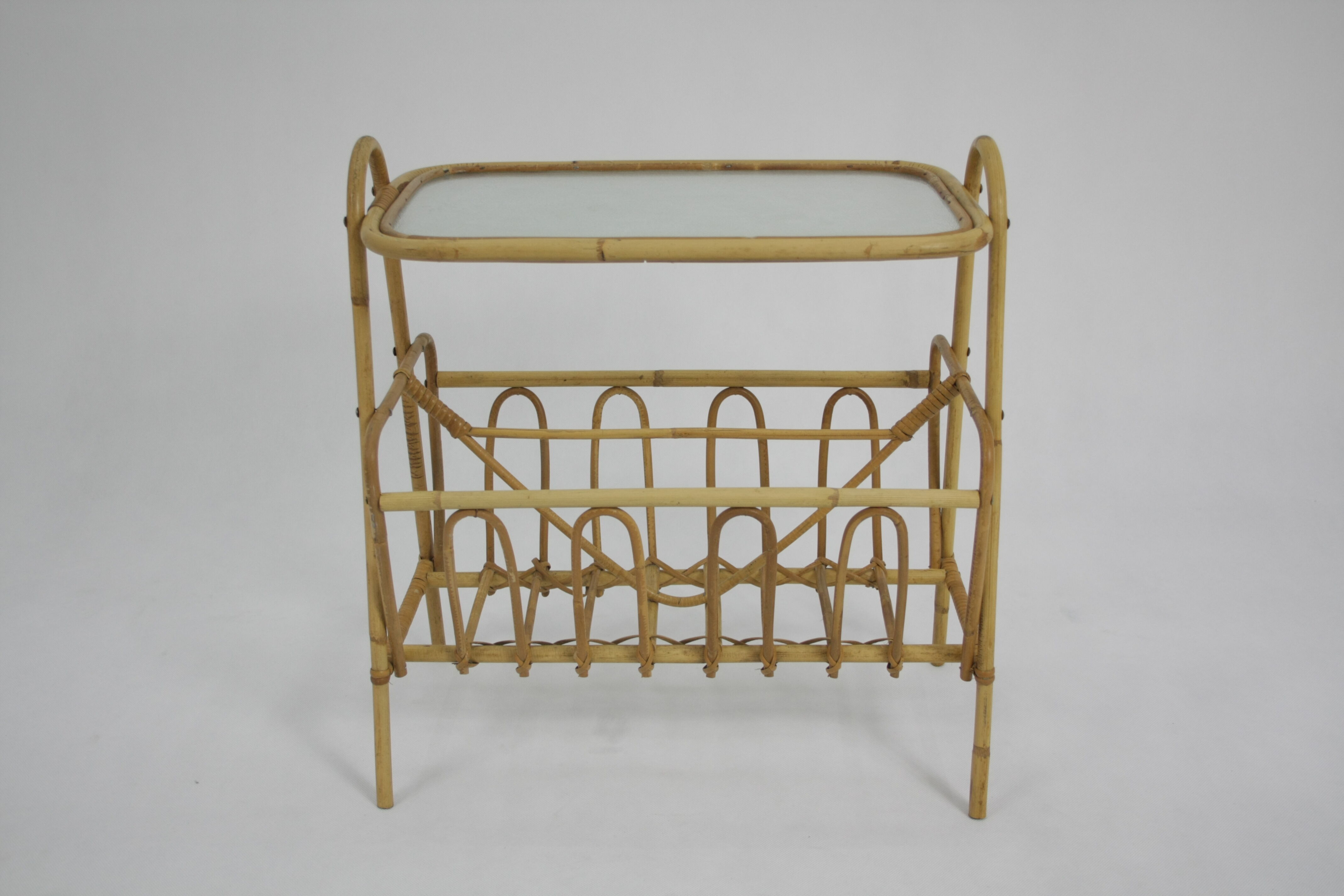 Table d'appoint 1970