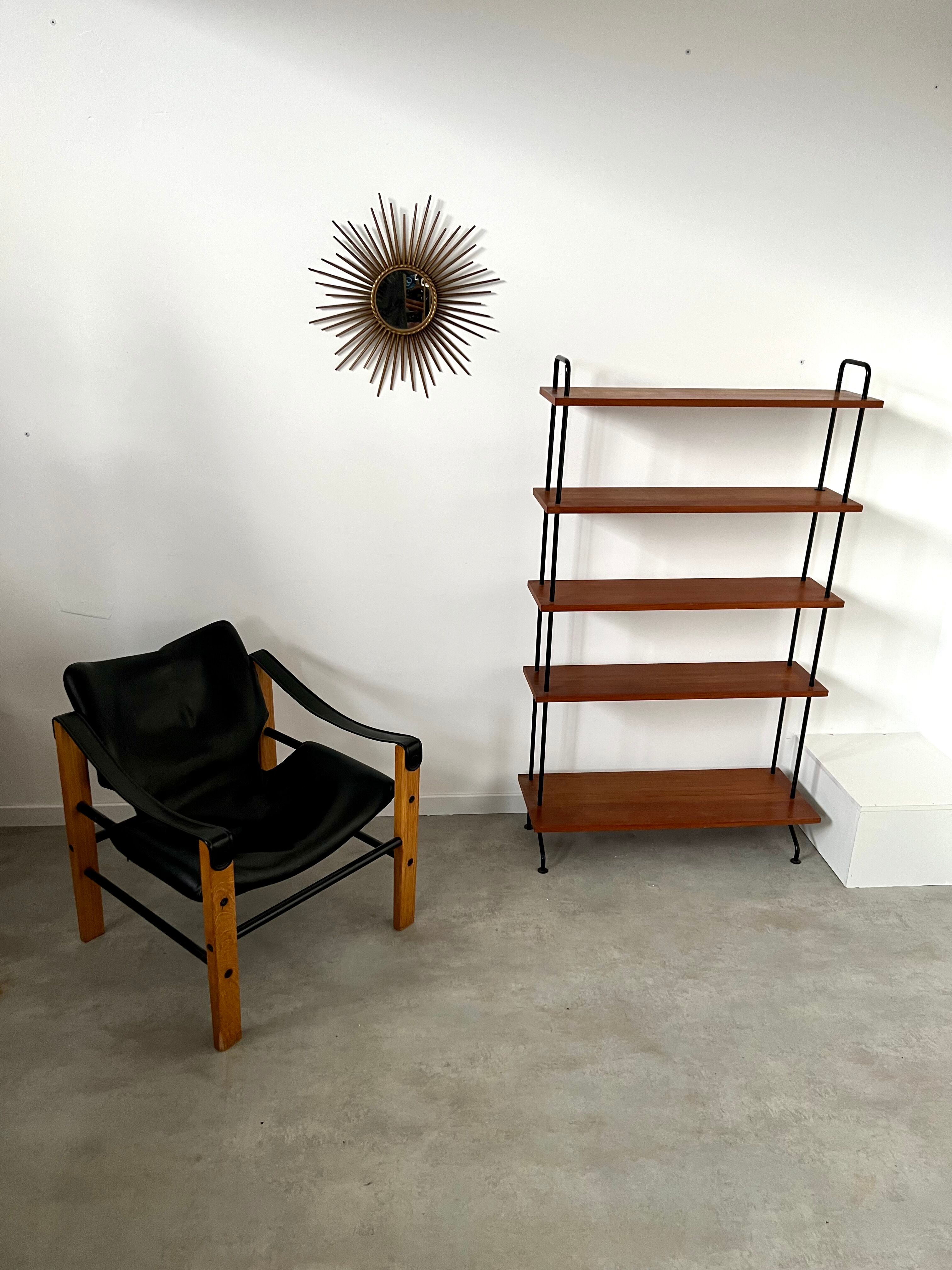 Ancienne étagère sur pied design scandinave années 50 , métal et bois vintage