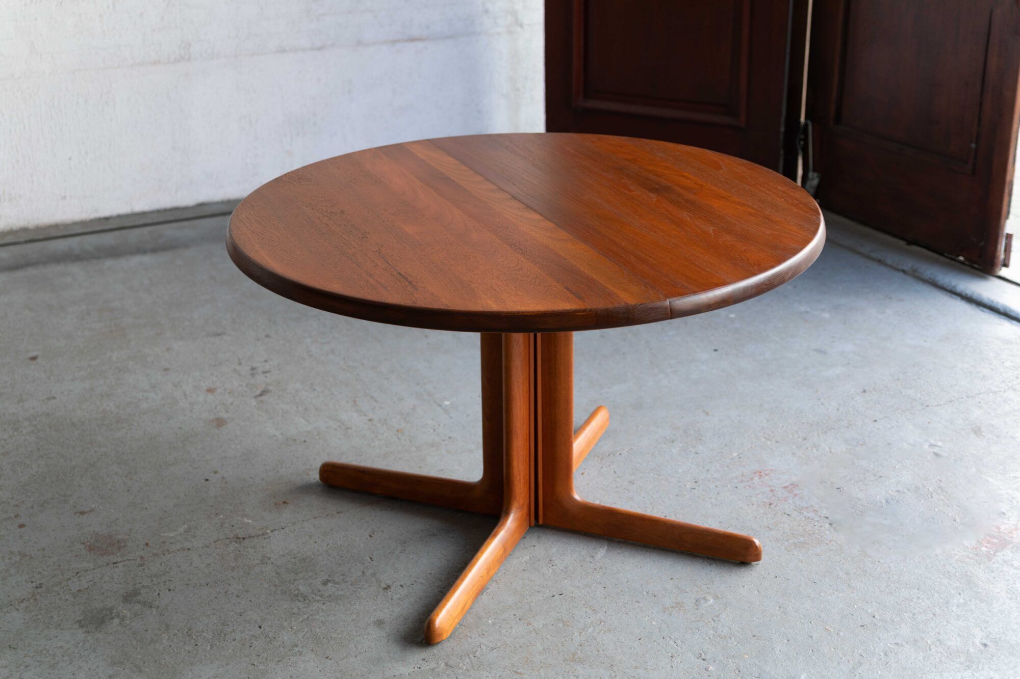 Dining table by Glostrup