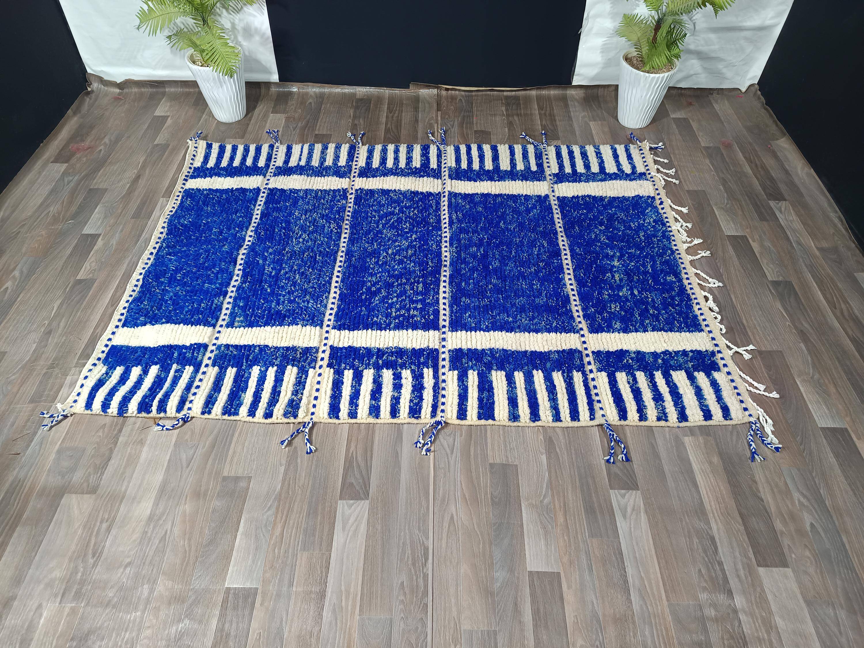 Traditional Berber rug 3 x 2 m