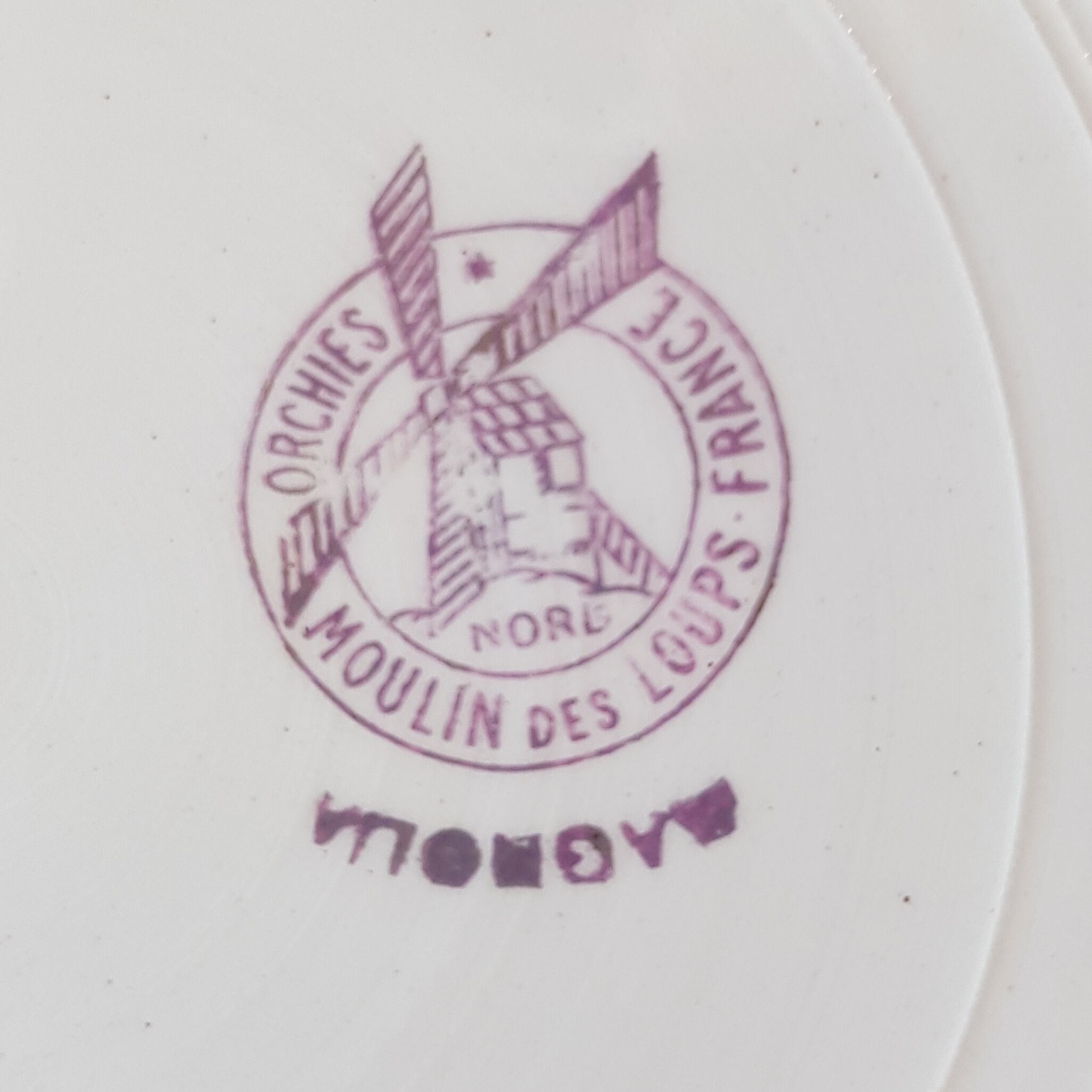 Set of 12 Magnolias hollow plates from Moulin des Loups