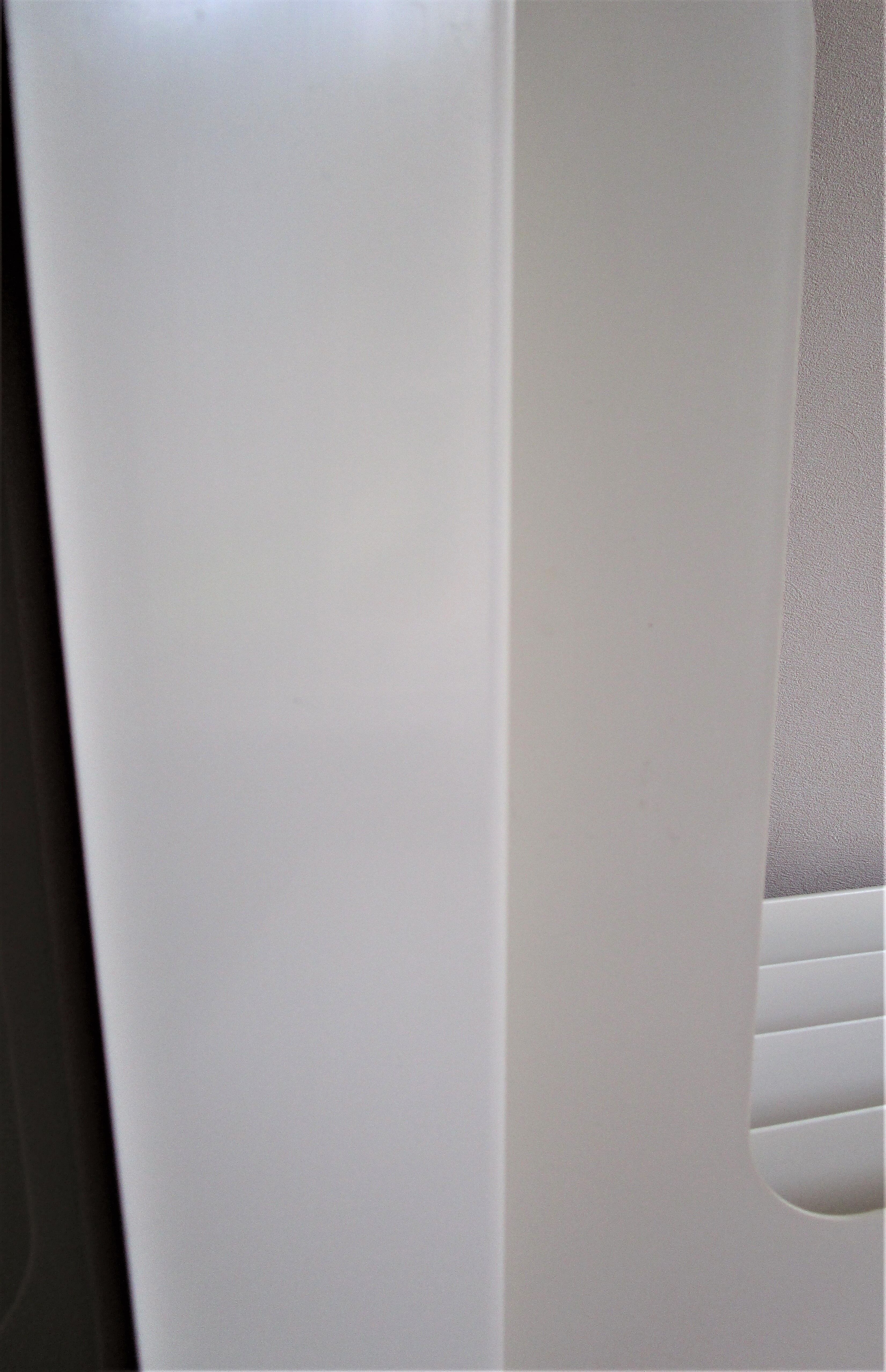 Pair of range white vinyl records vintage 70s