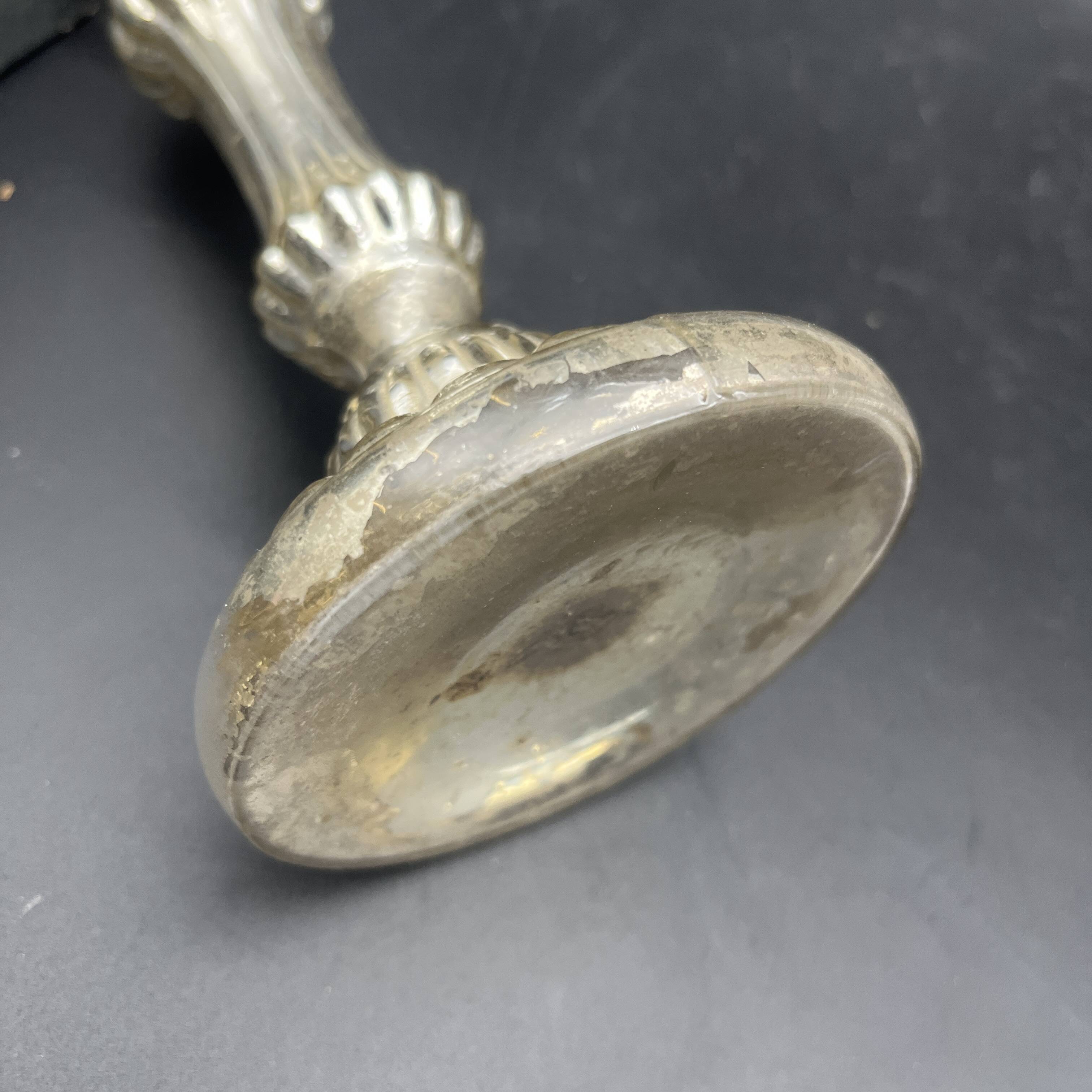 Bougeoir en verre eglomisé XIXe 19e