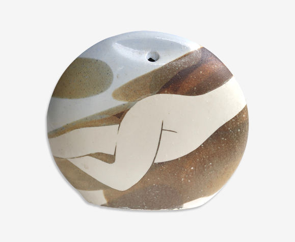 Vase lentille en céramique décoré d'un corps de femme, années 70