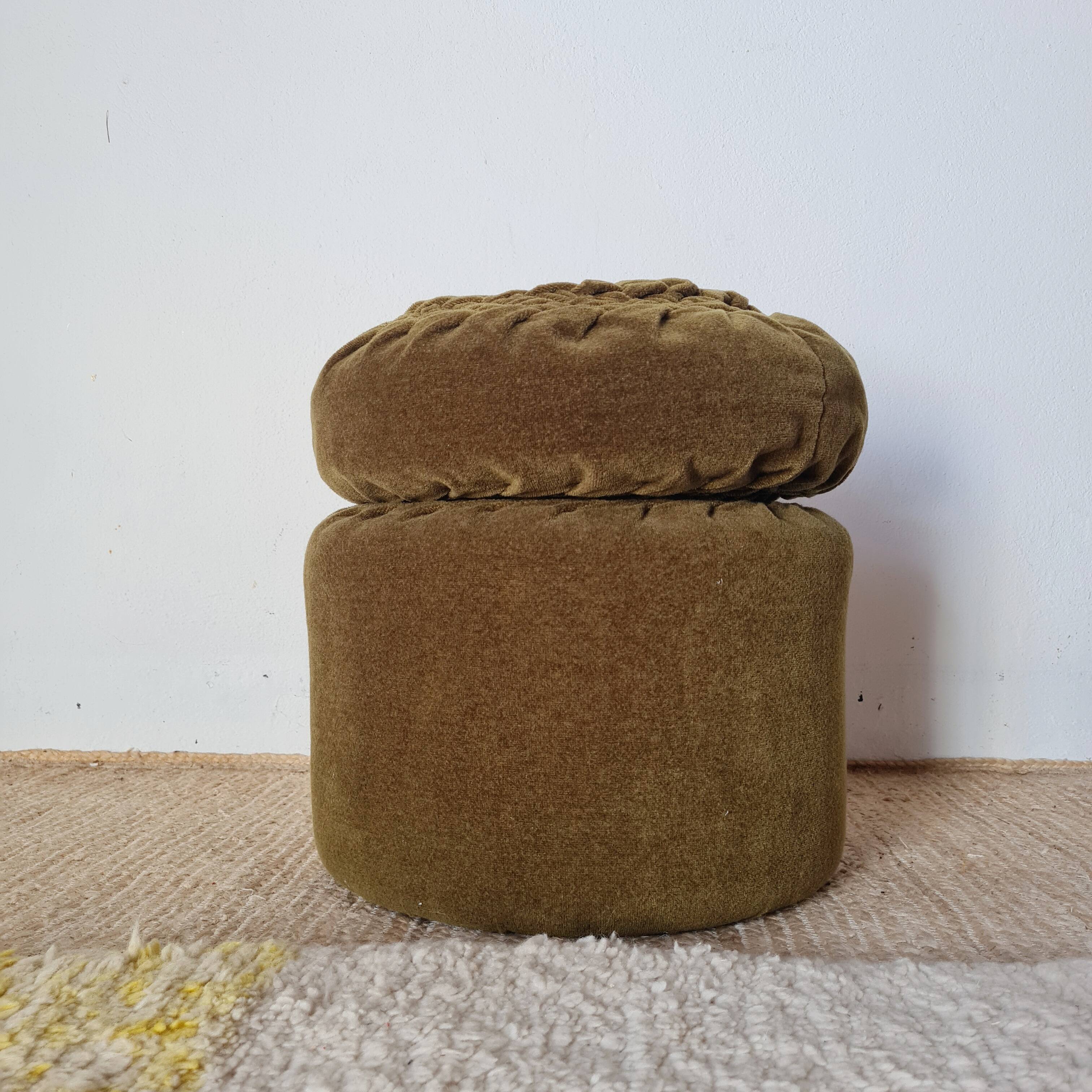Duo pouf et coussin assorti velours vert olive