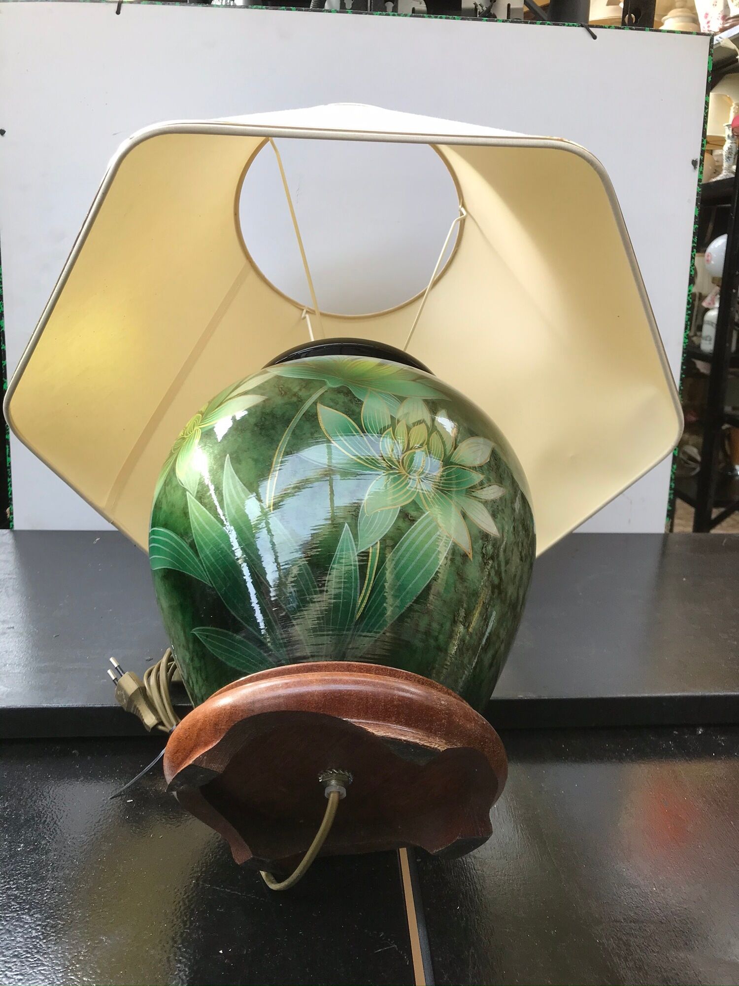 Drimmer green ceramics decor flowers