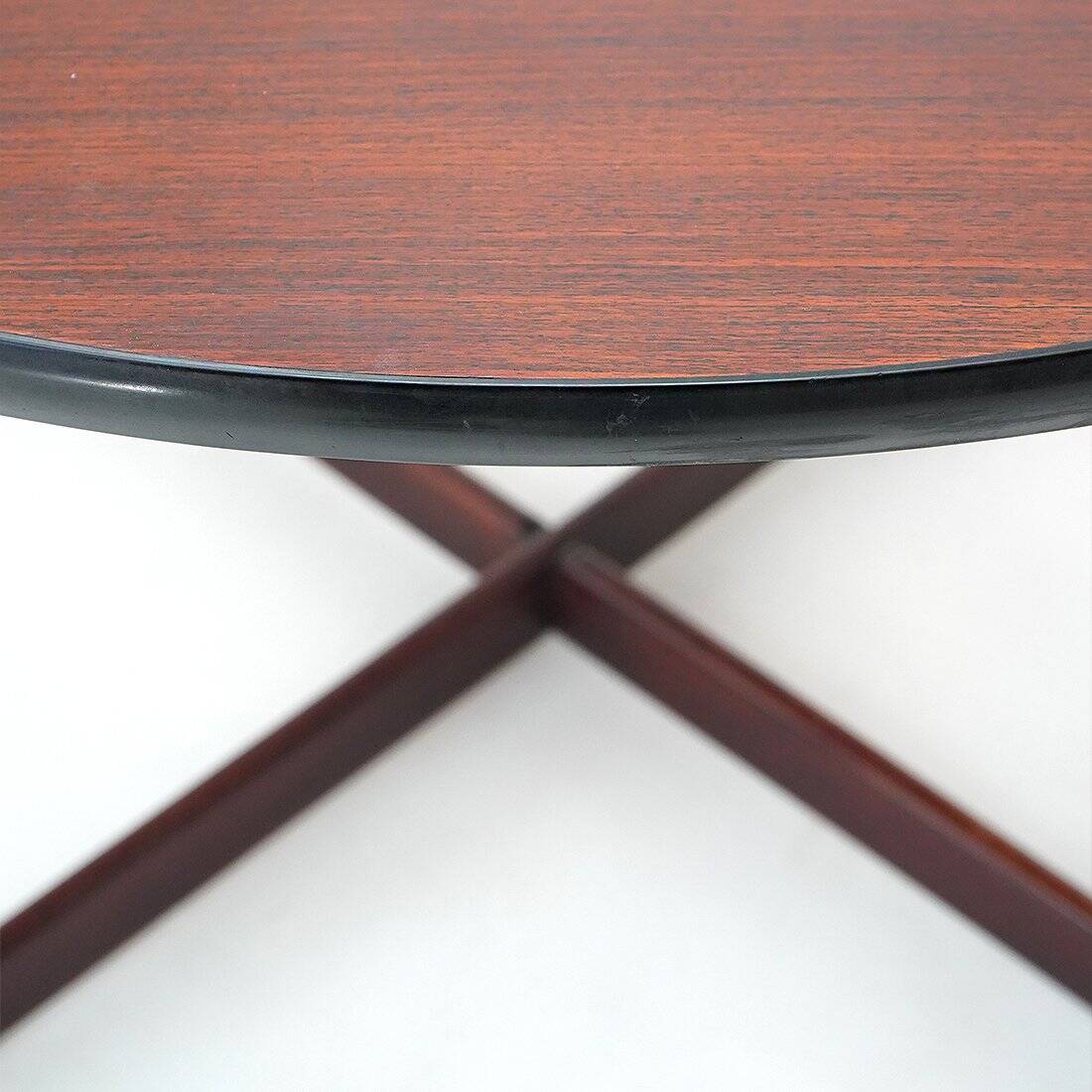 Round table with extendable top, 1970s