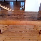 Farm table