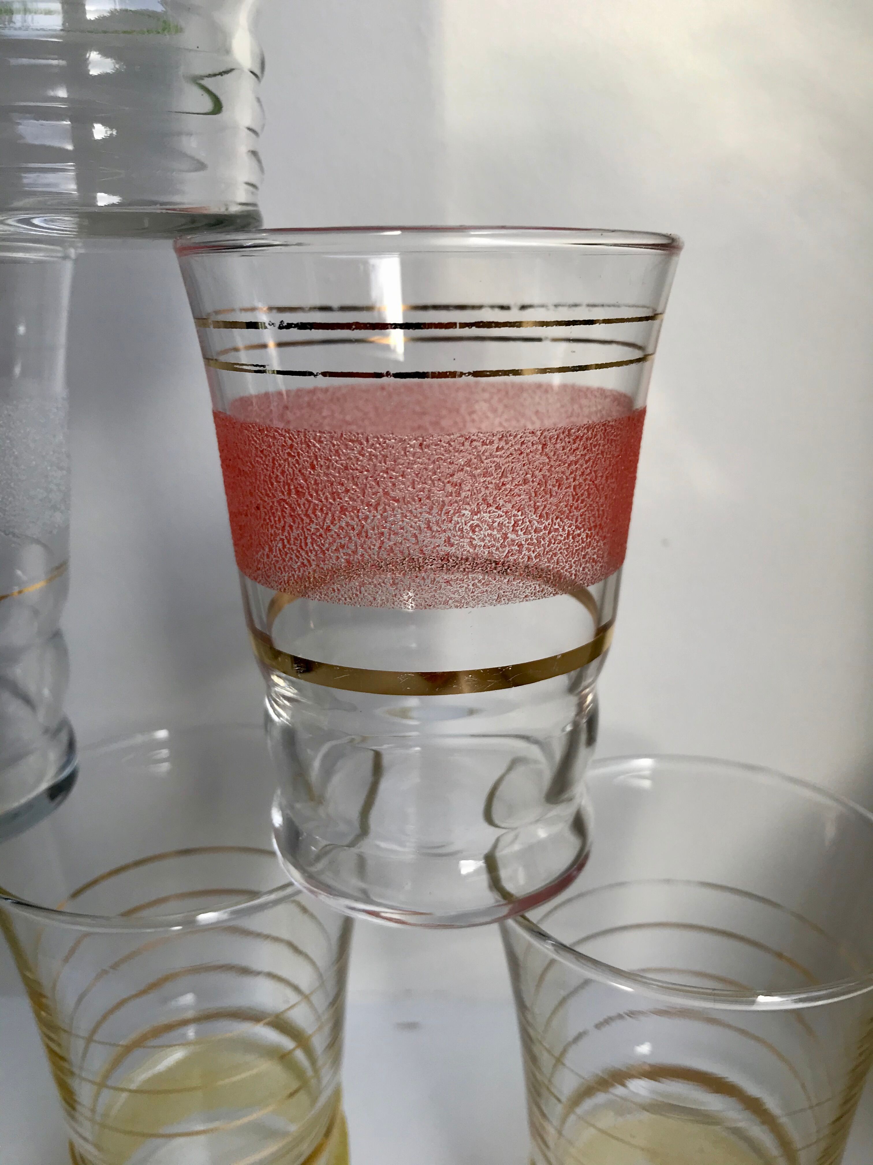 ensemble de 6 verres à eau granité colorés années 1960
