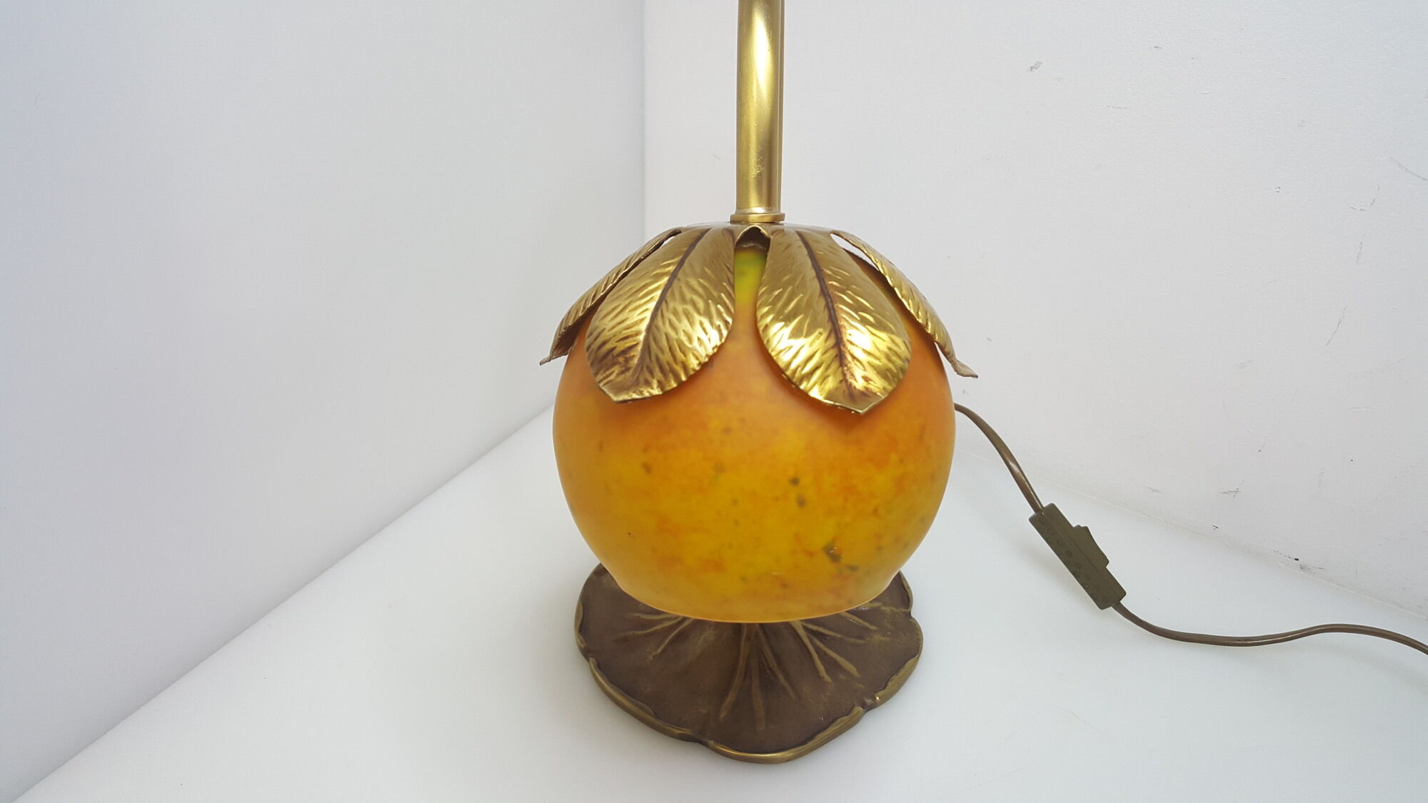 Bronze water lily foot lamp and Art Nouveau style glass paste