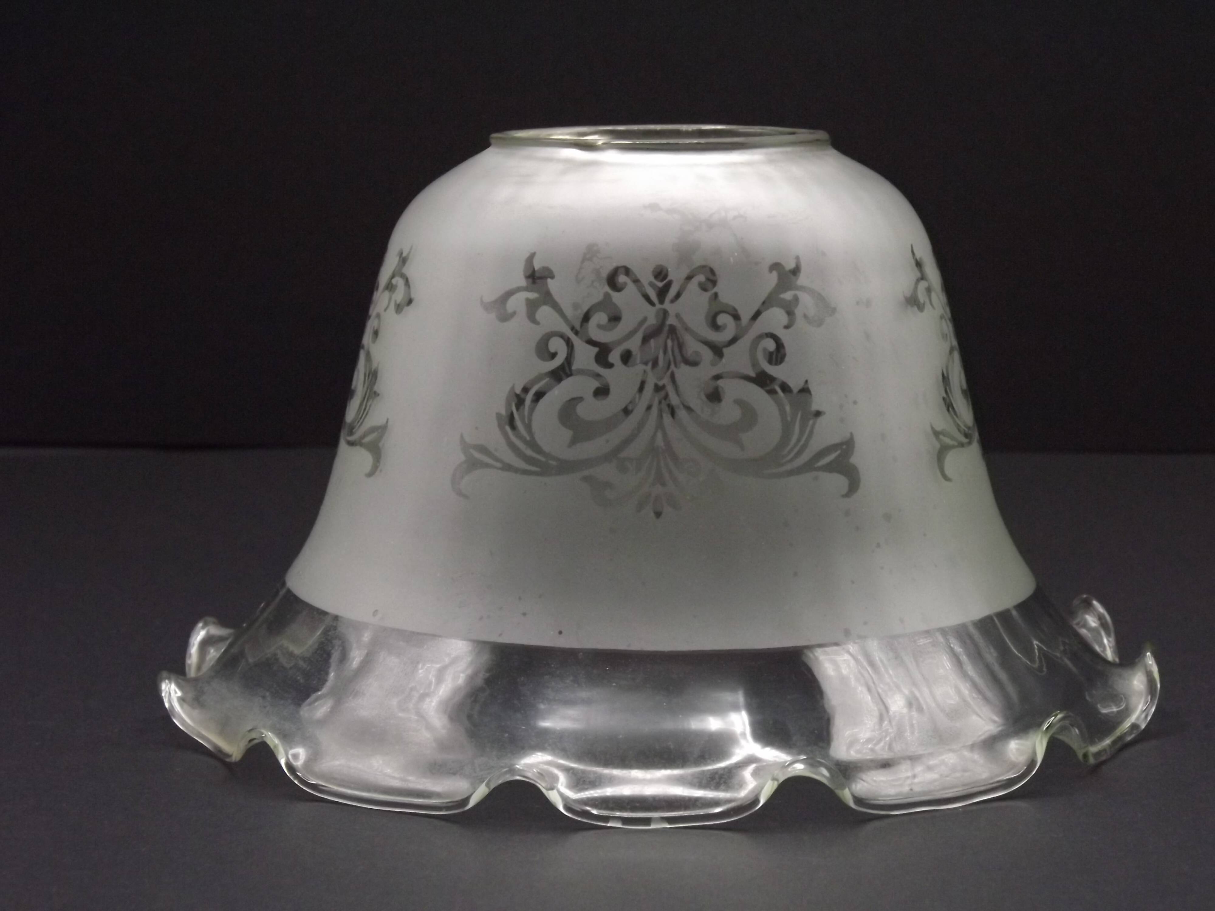 Set of 4 Victorian Style Bell-Shaped Glass Replacement Shades Frilled Edge