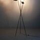 Lampadaire trépied unique de Stilnovo avec abat-jour blancs, Italie années 1960