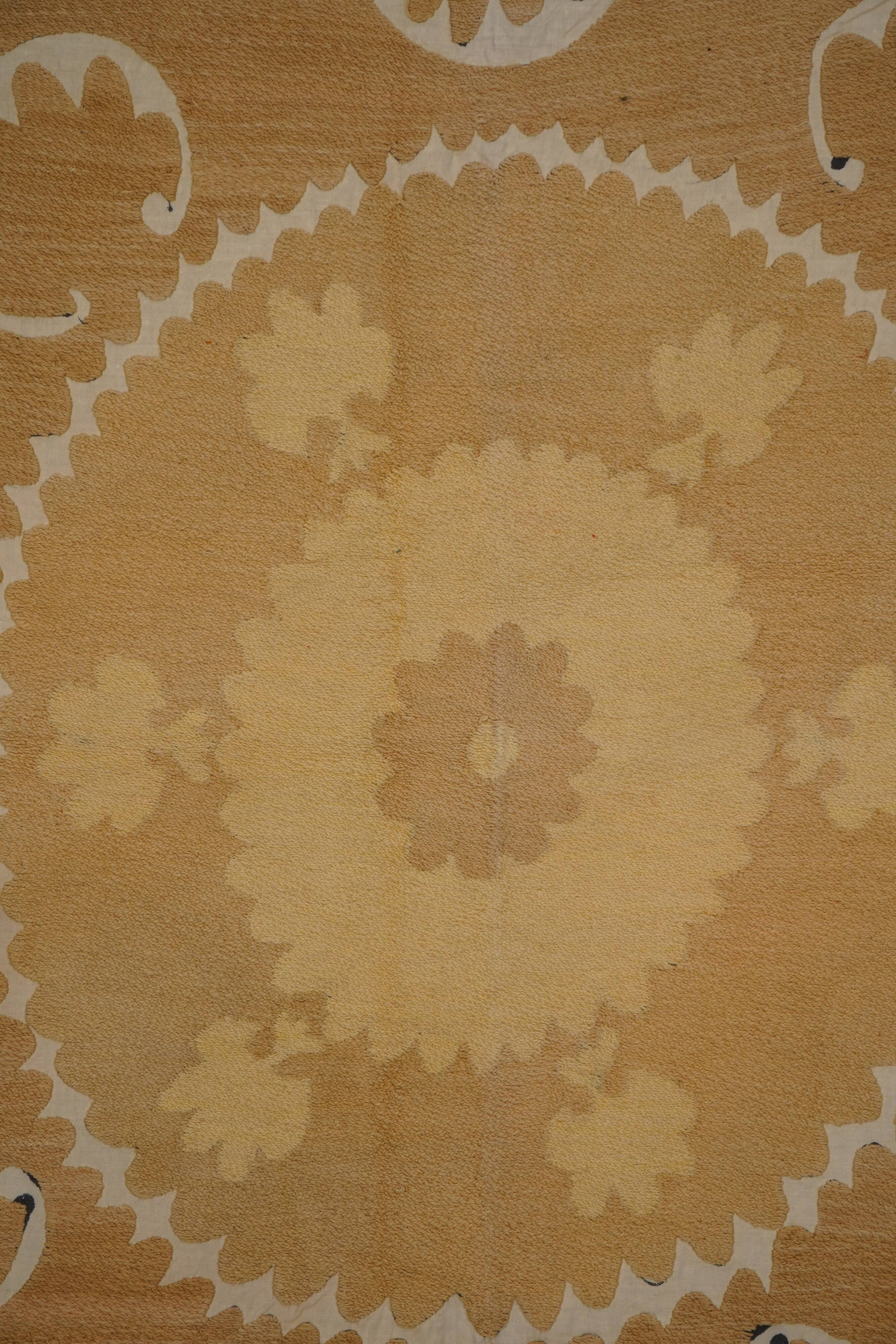 Vintage Turkish rug, hand-knotted, 129x146 cm.