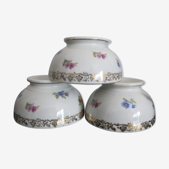 Set of 3 porcelain bowls