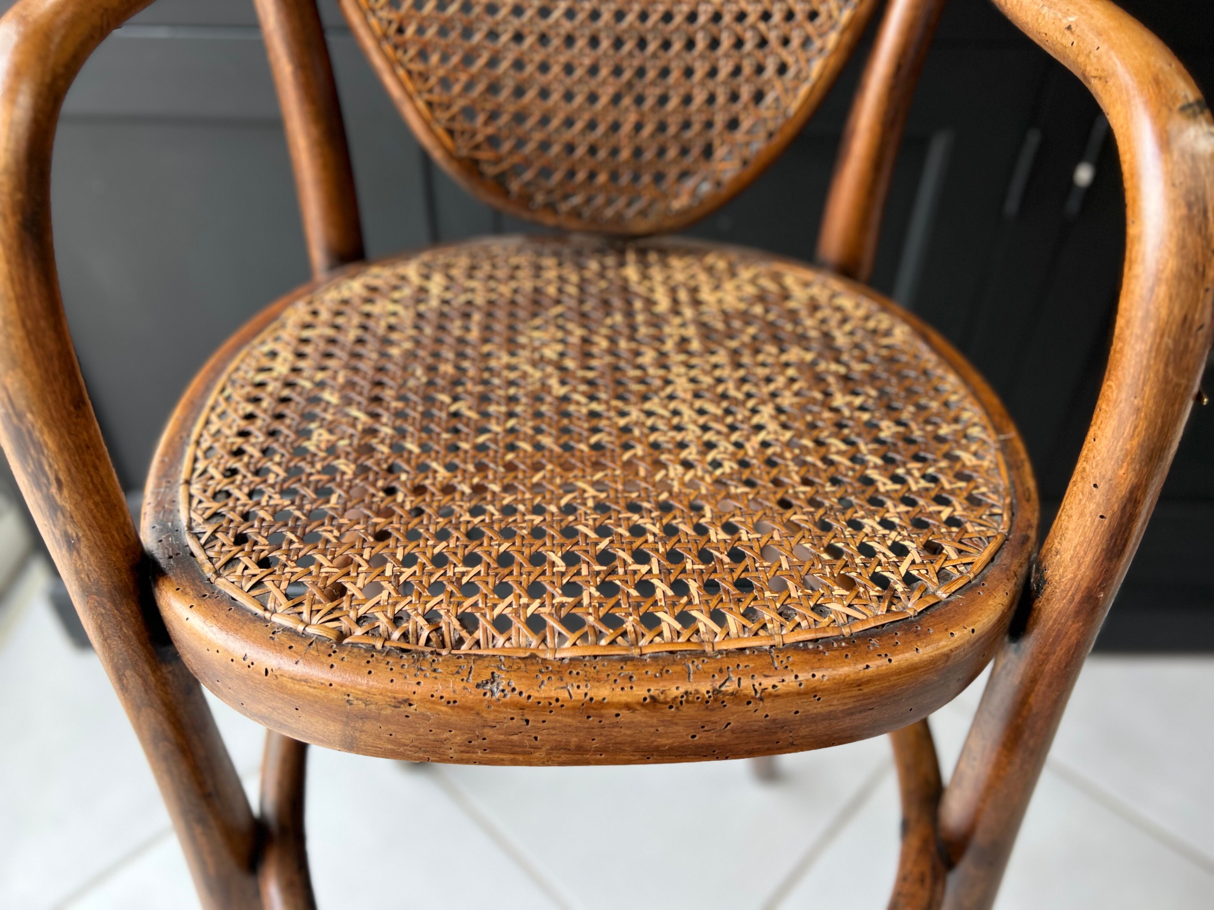 Rattan high chair cannages year 30