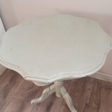 Guéridon en bois patiné à l'ancienne