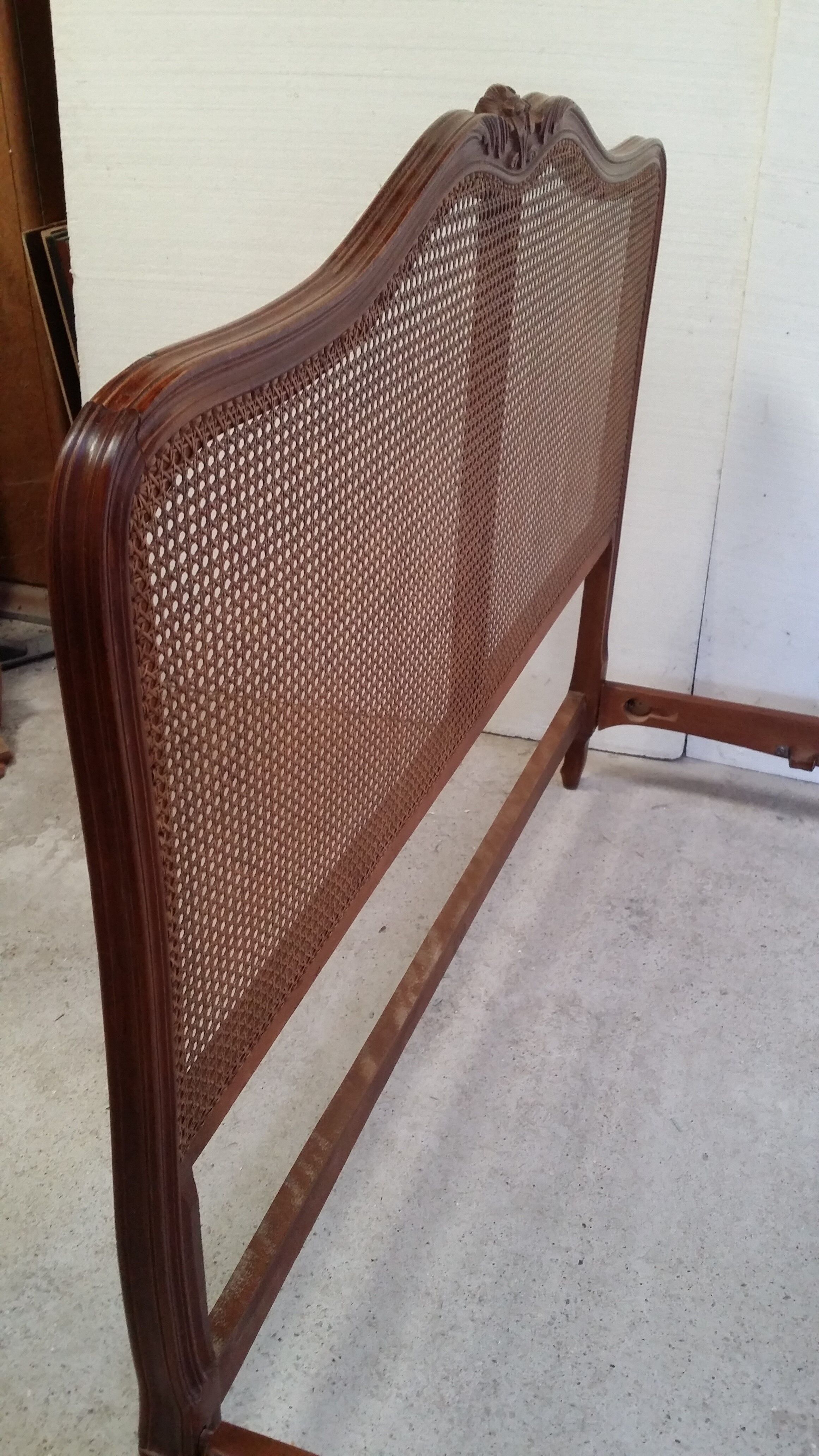 Wooden bed with canna bottom