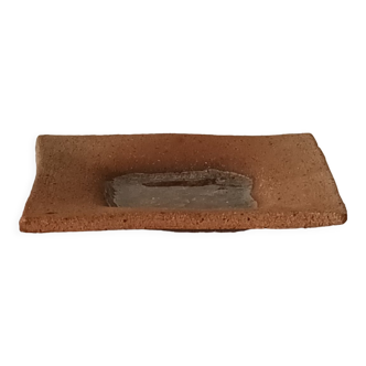 Empty pocket handmade sandstone chamotté resin