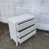 Shallow antique chest of drawers