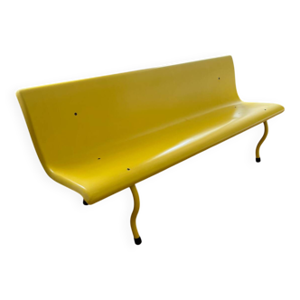 Vintage 4-seater bench in yellow fibre – 1980s