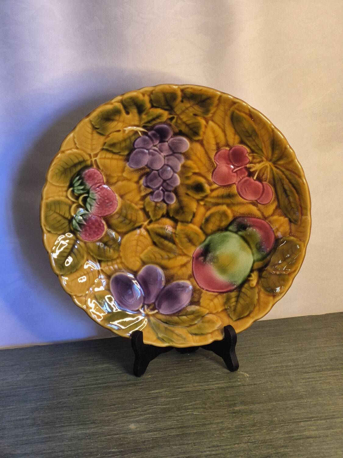 Sarreguemine slip dish