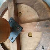Screw stool