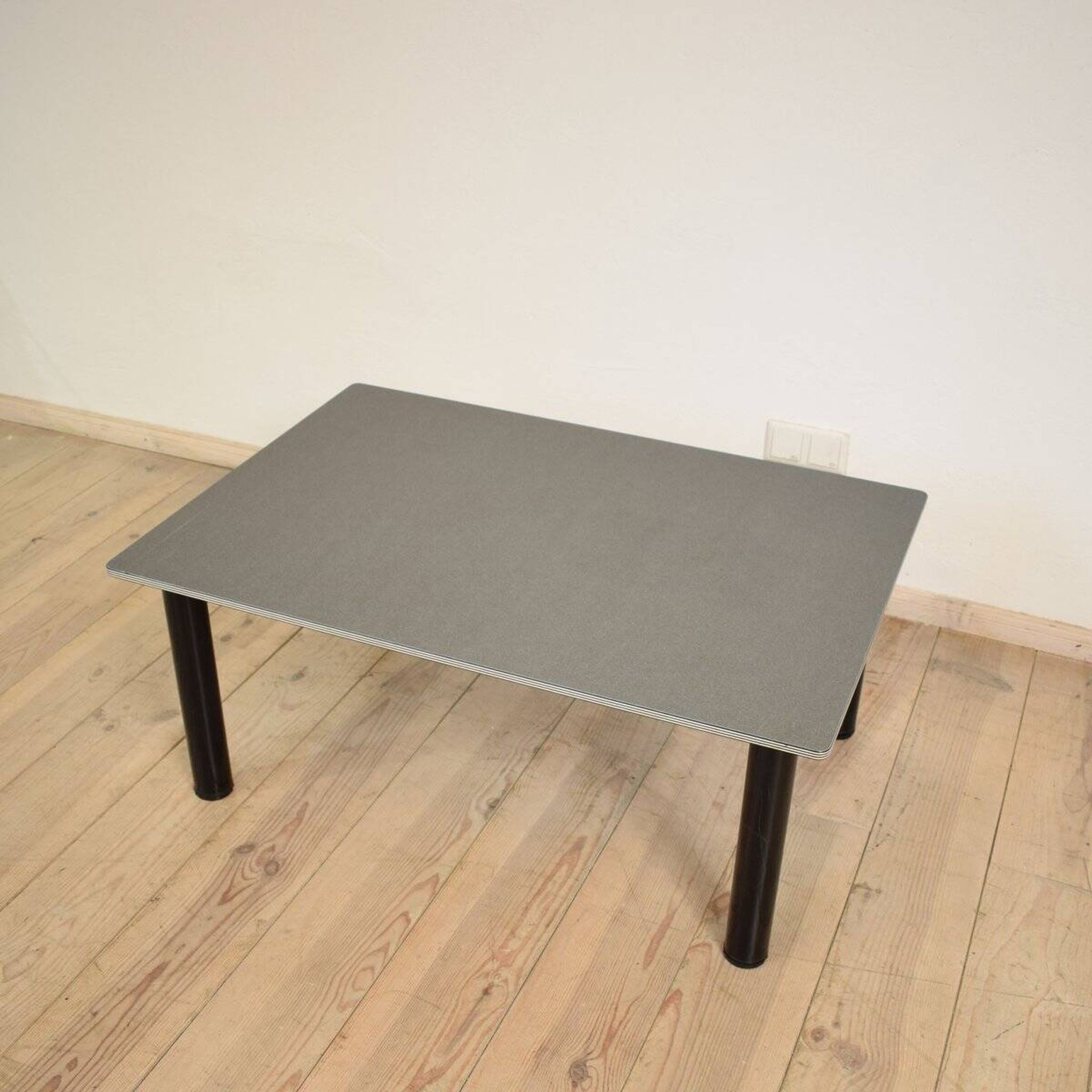 Table basse postmoderne, années 1980