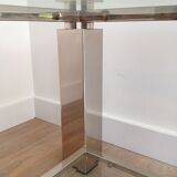 Table basse moderniste chromée. Travail français. Vers 1970