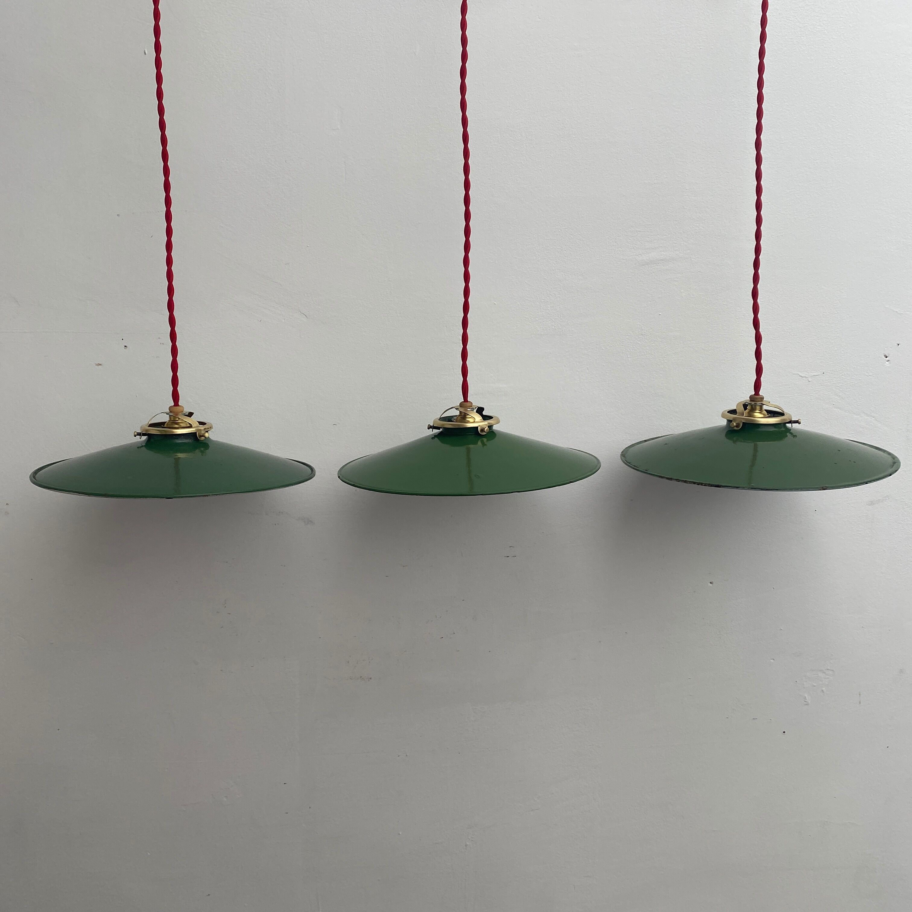 Lot 3 industrial suspensions emaillees flat 25 cm