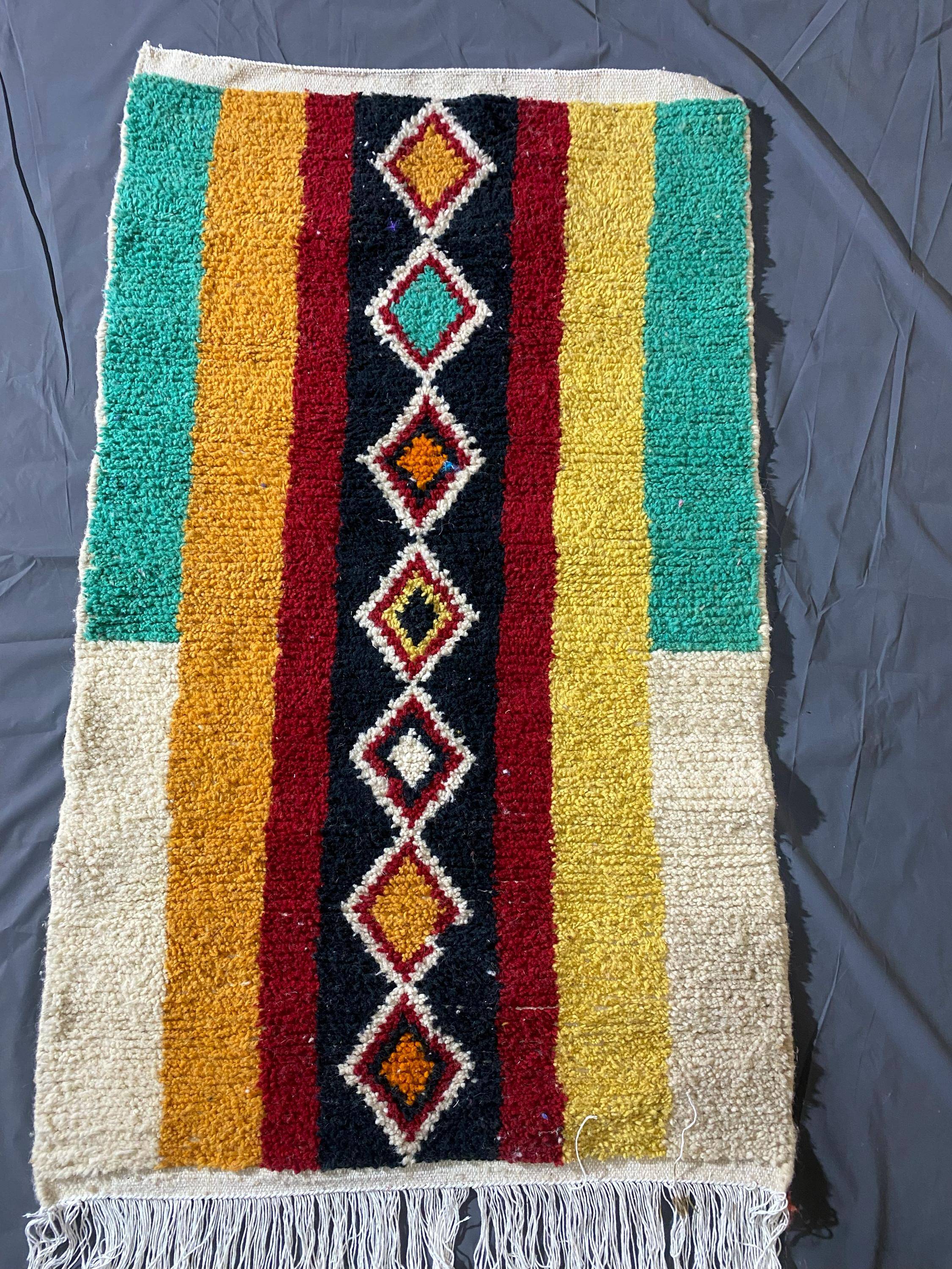 Handmade traditional carpet 250cm x 150cm Moroccan