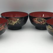 Set of 4 japanese bowls in lasewood decorated with black and red paint