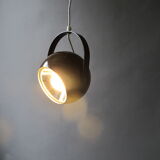 Suspended, hinged ball spot