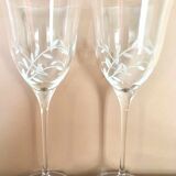 Set 6 engraved crystal wine glasses