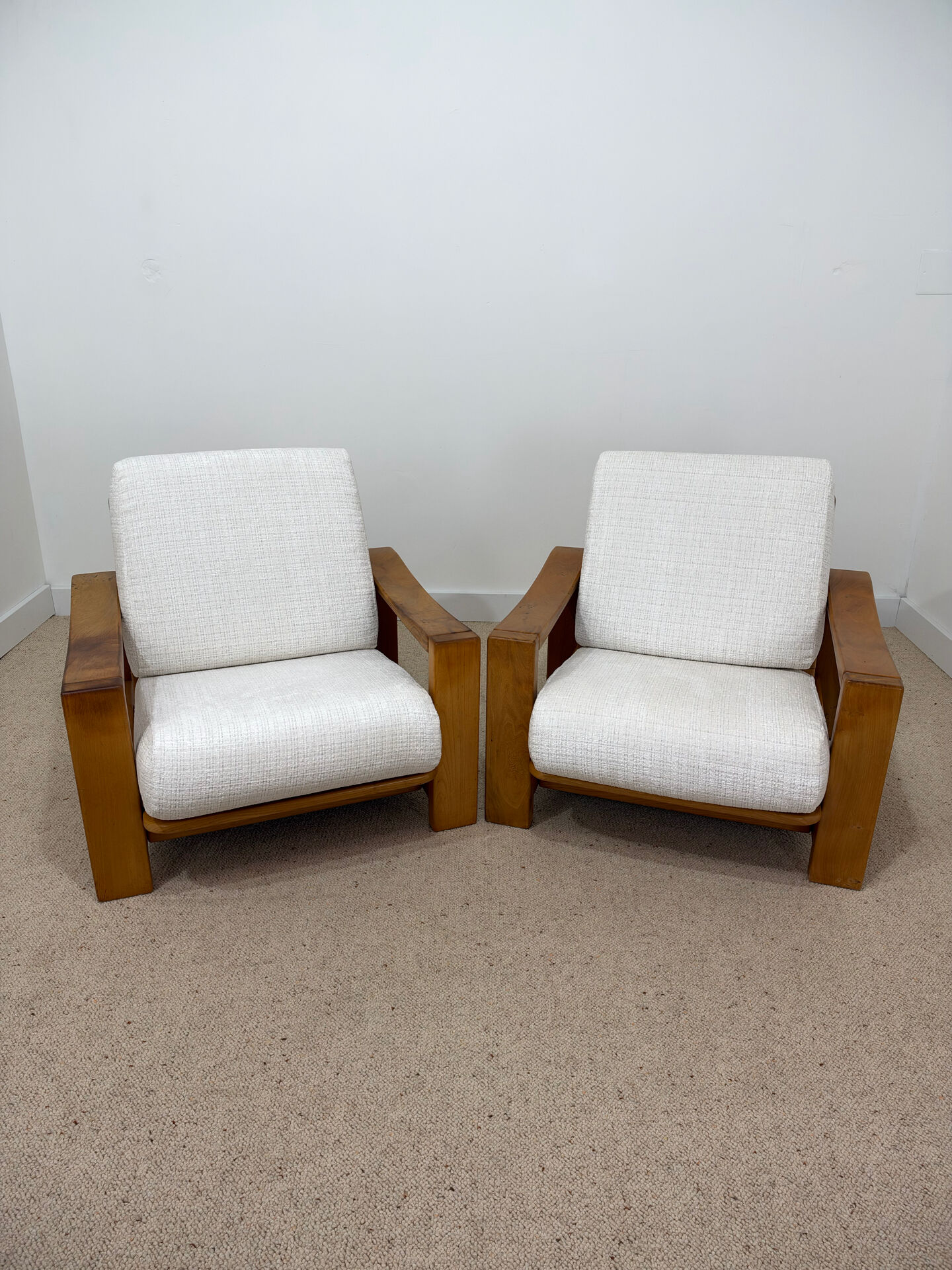 Pair of vintage armchairs in solid wood – new white fabric