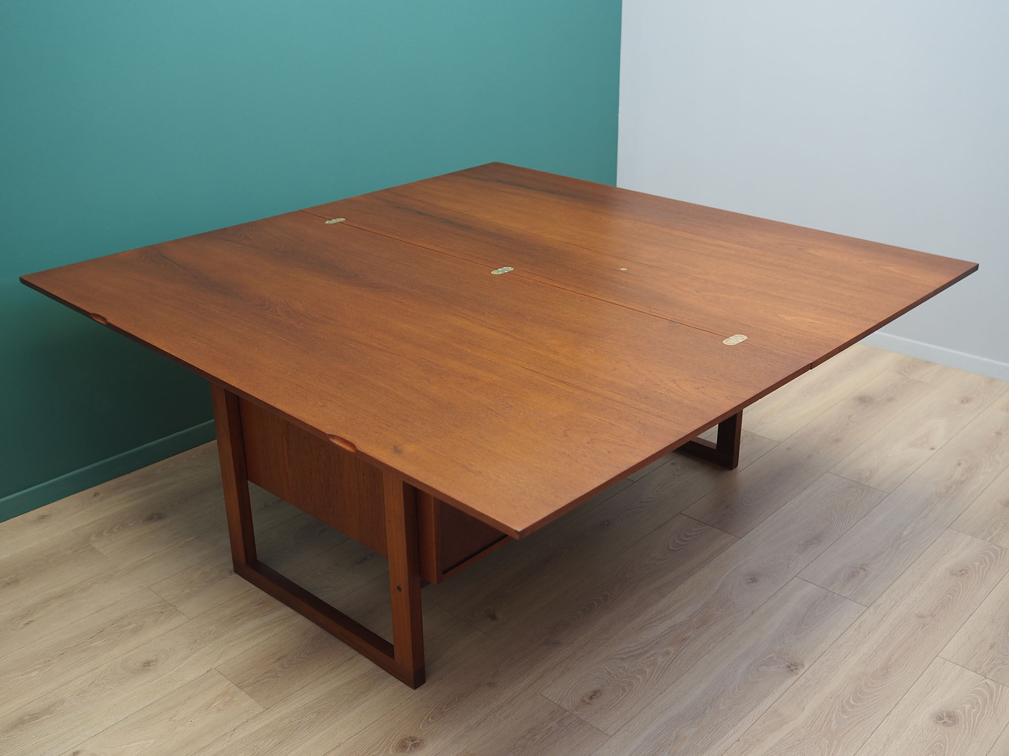 Bureau en teck, design danois, années 1970, fabriqué au Danemark