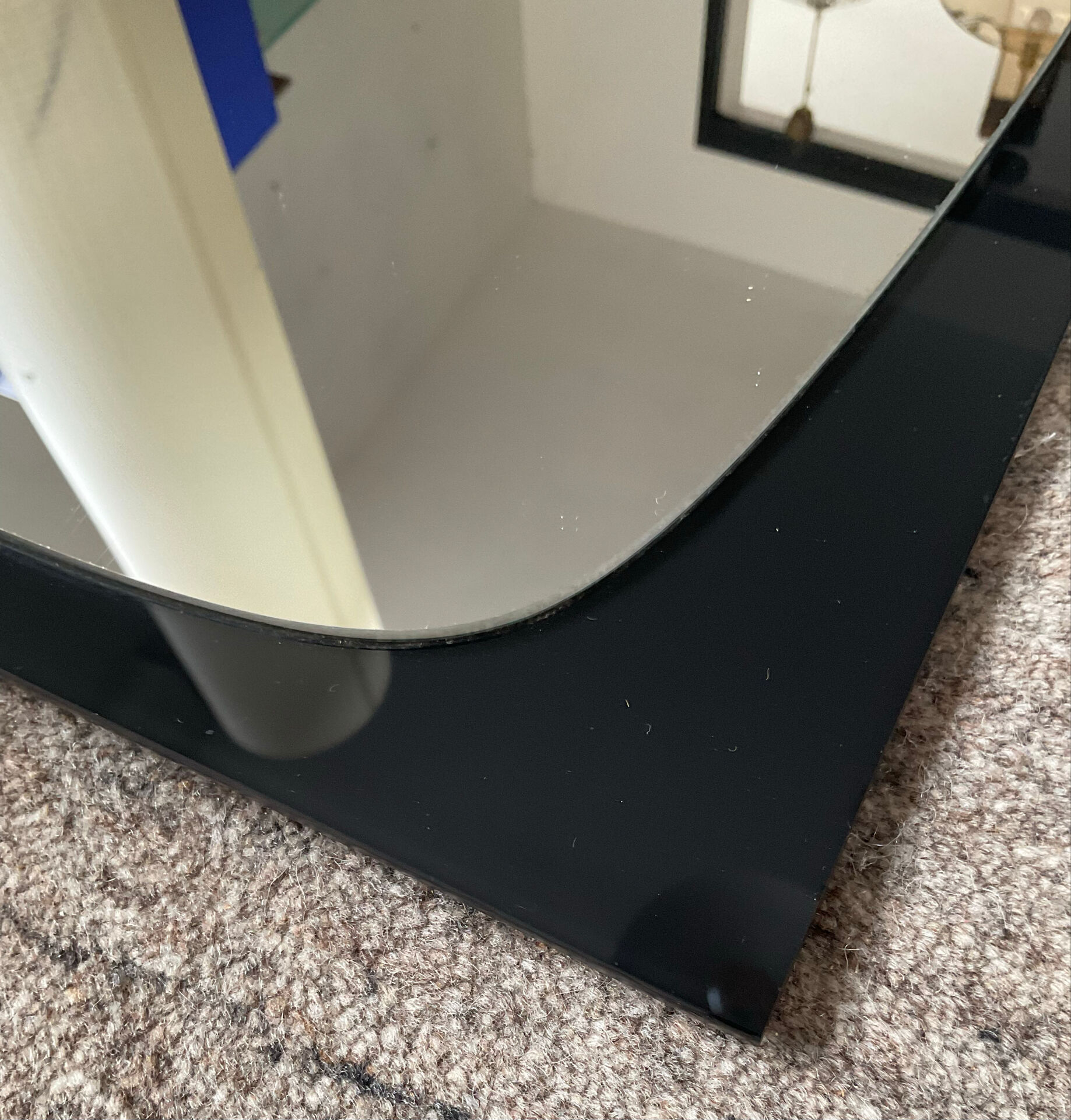 Miroir asymétrique, années 70