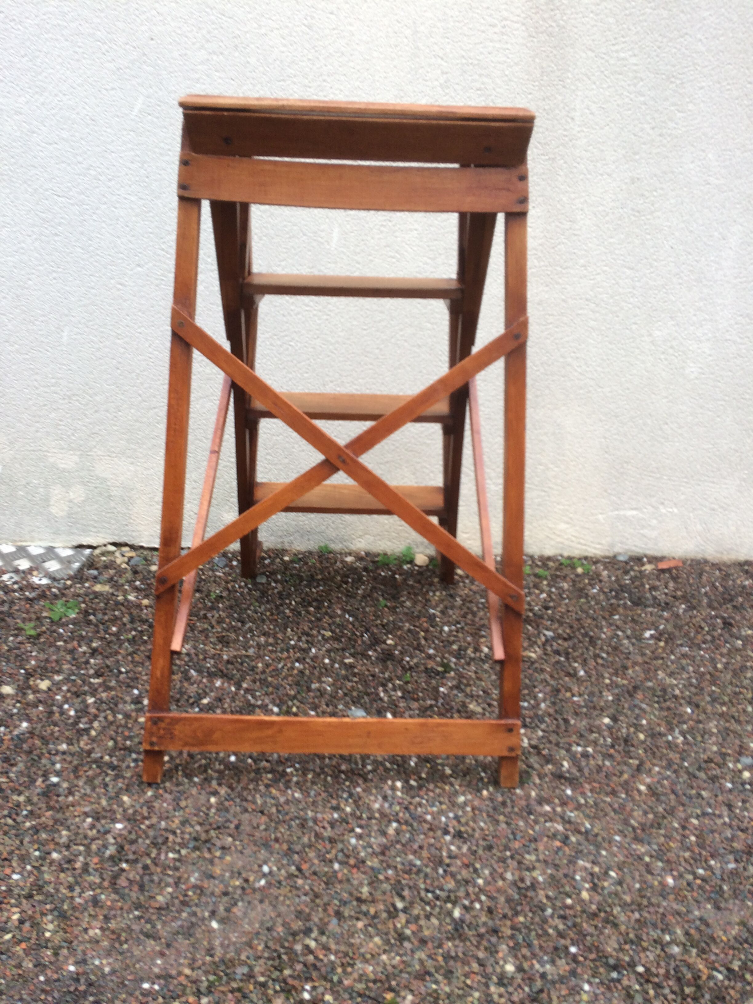 Library stepladder